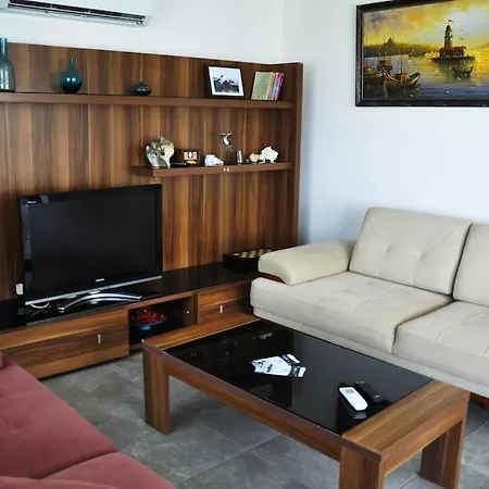 Dalaman'da Doga Manzarali Azur